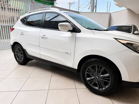 HYUNDAI IX35 2.0 MPFI GL 16V FLEX 4P AUTOMÁTICO HYUNDAI IX35 2.0 MPFI GL 16V FLEX 4P AUTOMÁTICO